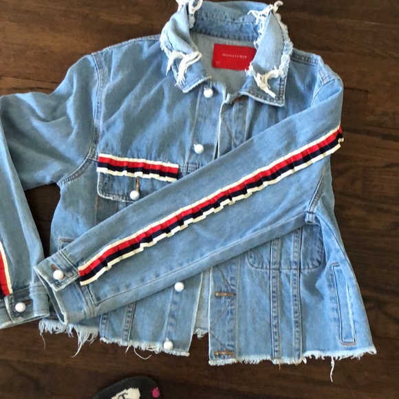 Signatures Distressed Jeans Jacket w/Pearl Buttons - Picture 5 of 8